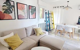 Le Pradet Cosy Beach Apartment, Proximite Plage A Pied